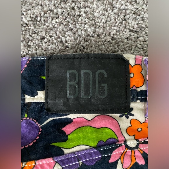 BDG Floral 70s Print Hippie Pants - Picture 5 of 8